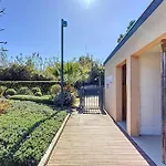 Semesterbostad Private Garden & Pool 2 Km *