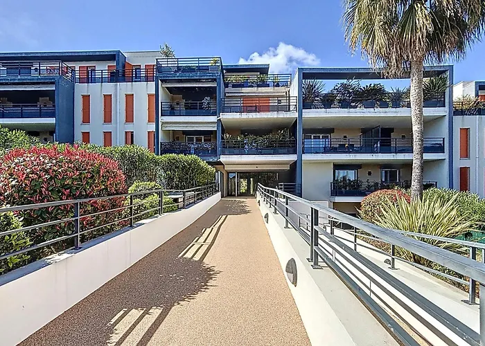 Private Garden & Pool 2 Km Dom wakacyjny Antibes